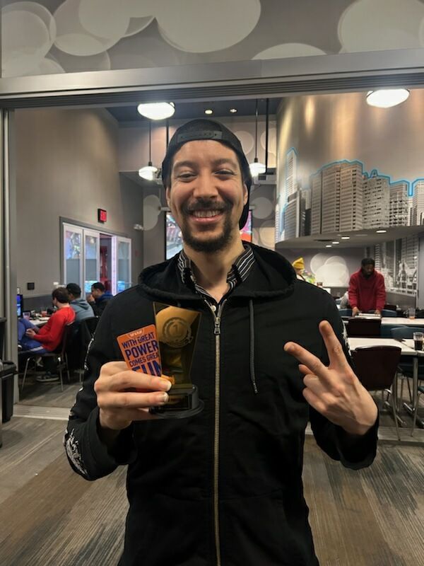 VideoGamesNYC's tweet image. Congratulations to HOC/MF/Emp Dragongod for winning the Street Fighter 6 tournament at Monday Night Mix #11! 

#playallgaming #vgnyevents #DaveandBusters #timessquare  #NYCFGC #FGC