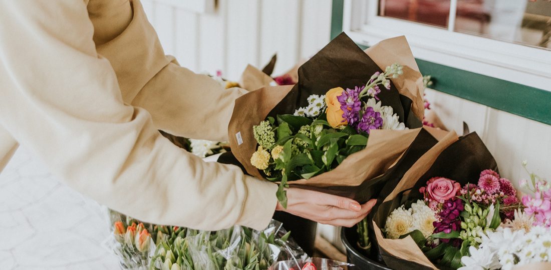 It’s the perfect time of year to #ExploreAbbotsford’s country roads looking for farm-fresh blooms! 💐

Here are just a few of the roadside flower stands we think are worth a visit to on your next trip to Abbotsford! 

👉🏽 tourismabbotsford.ca/roadside-flowe…

#TheFraserValley #ExploreBC