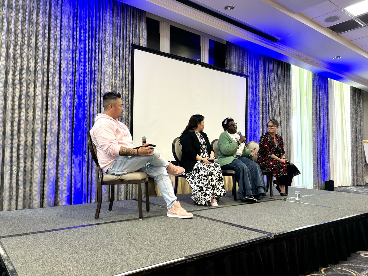 Common Sense Education (@commonsenseed) on Twitter photo We are so appreciative of the educator panel who was able to attend a panel & speak to issues that are happening in their schools & districts at our retreat. So informative! Thank you <a href="/genwongchan/">Genevieve Chan</a> <a href="/cutenose76/">Cicely Day</a> & Laurie Wong Roberts for taking the time to speak with us! We are so appreciative of the educator panel who was able to attend a panel & speak to issues that are happening in their schools & districts at our retreat. So informative! Thank you <a href="/genwongchan/">Genevieve Chan</a> <a href="/cutenose76/">Cicely Day</a> & Laurie Wong Roberts for taking the time to speak with us!