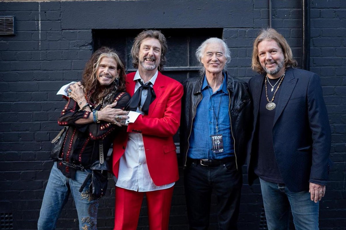 .<a href="/theblackcrowes/">The Black Crowes</a> Brought Out Steven Tyler to Perform ‘Mama Kin’ at London Gig

Watch it here: rollingstone.com/music/music-ne…
