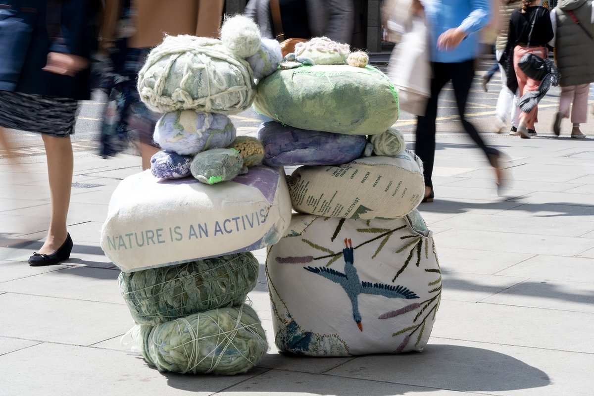 In:Site outside Birmingham Cathedral May 21-24 @tweetcraftspace outside @bhamcathedral. Read more via #BrumHour's website: brumhour.co.uk/insite-outside… #Birmingham