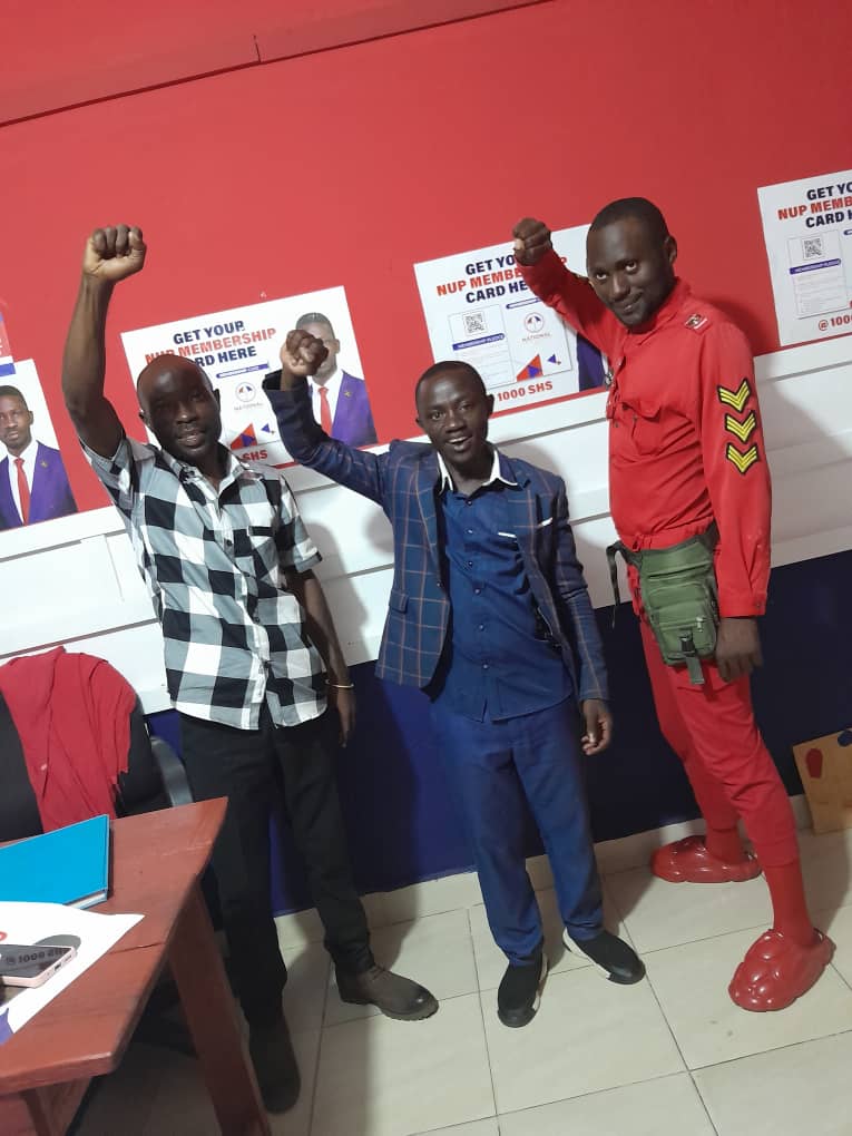 FREE AT LAST. The cowardly regime has finally released us. They shamelessly release us without any bond documents! I salute the unity in our members who mentained the pressure on the rogue operatives till our release at 7:45pm. Thank you Comrades for every efforts. #M7MustGo