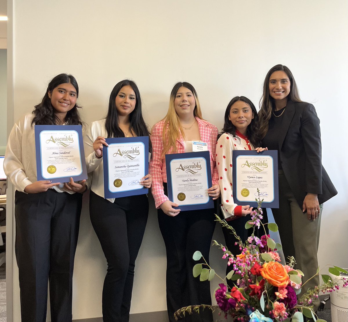 It was a pleasure to meet with some of the leaders from the @HOPELatinas Youth Leadership Program. These young Latina leaders are all students at @NorteVistaHS in #AD58! They explained their research about the intersection between college readiness for Latinas & mental health.