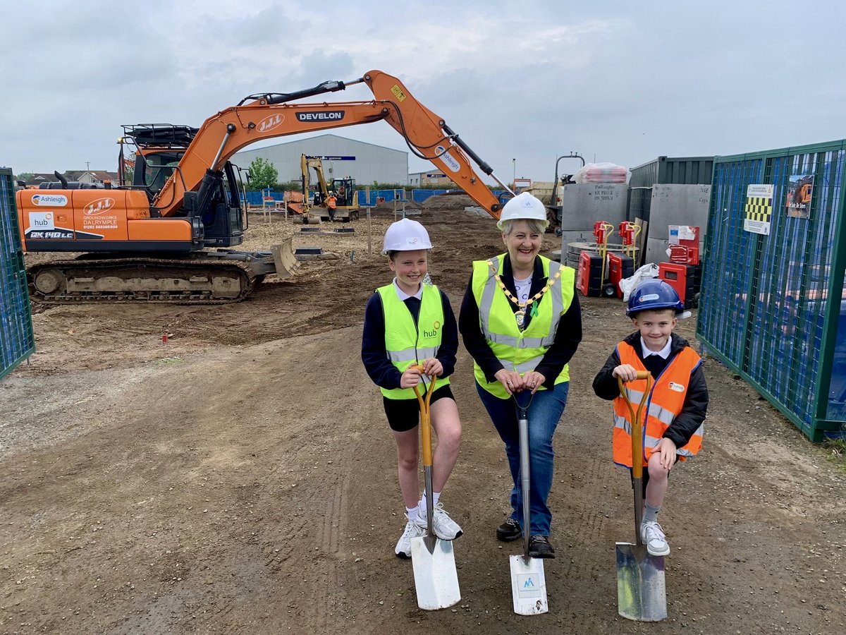 NAC_Provost's tweet photo. 19 new homes are under construction in Ardrossan and the start of the build was marked today at the groundbreaking ceremony with reps from @NAC_Housing, @hubswscotland, @ashleighscot &amp; pupils, Lacie &amp; Leon from @StanleyPS_EYC who were the worthy winners of the Poster Competition. https://t.co/dBqxJ9Xq8R