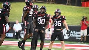 After a great conversation with @CoachReynolds81 I’m blessed to receive an offer from @AStateFB ‼️
#WOLVESUP #ADIFFERENTBREED
@Coach_Cluley @Coach_Buck54 @coach_lodes