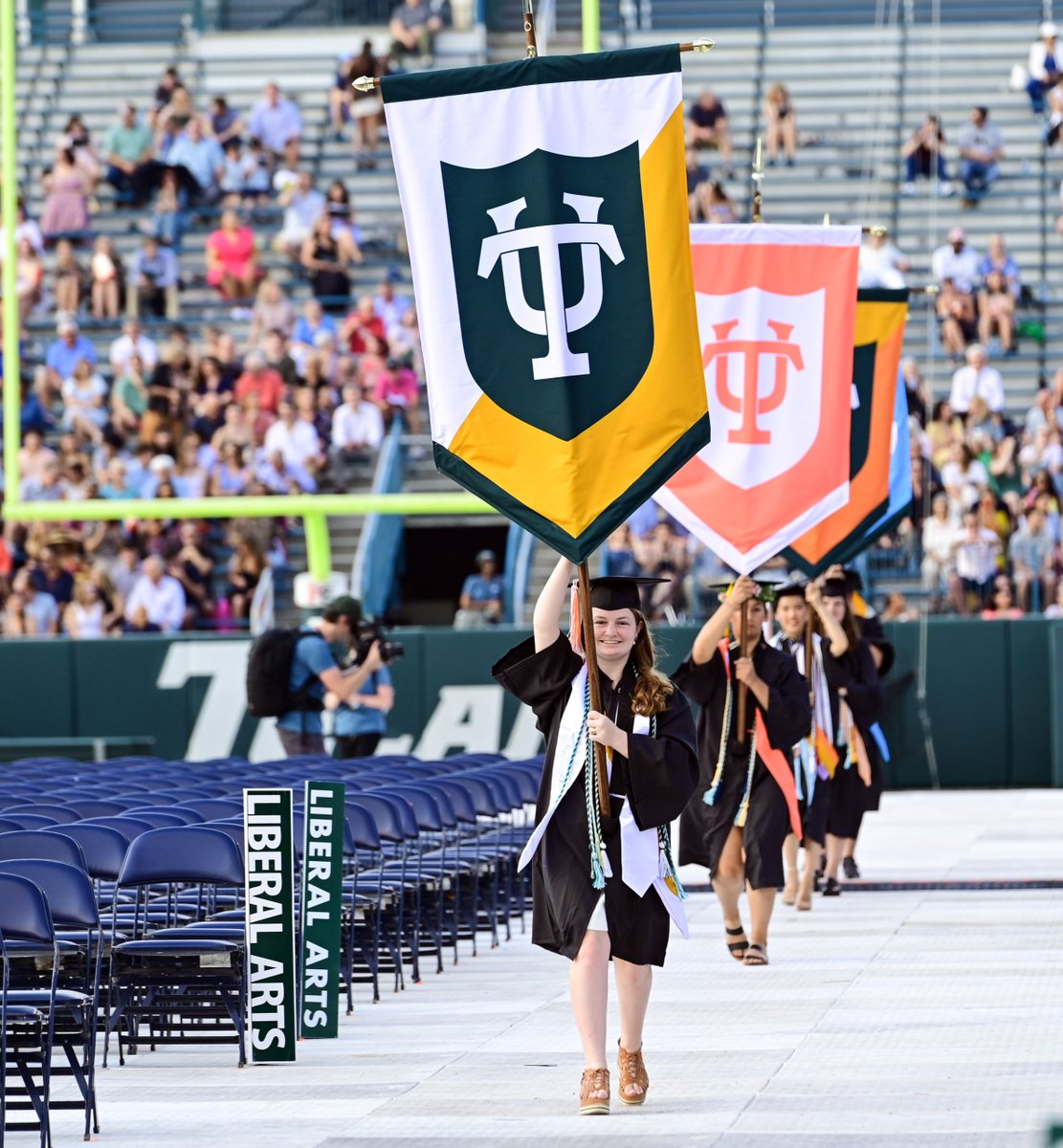 🎓 Schedule Update 🎓 Due to severe weather expected for Friday evening into Saturday morning, tomorrow’s @TulaneSLA Diploma Ceremony has been moved to 2:00 p.m. in Yulman Stadium instead of 6:30 p.m. Visit the commencement website for more info: commencement.tulane.edu.
