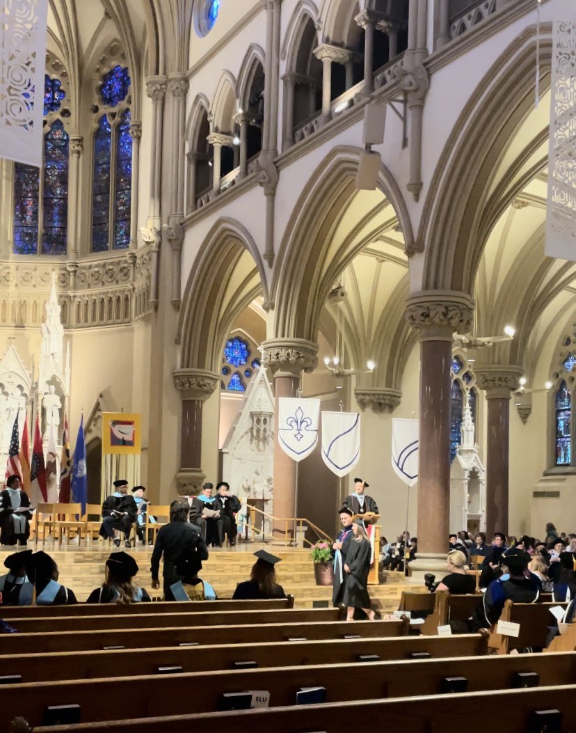 BE-Collaborative tweet media