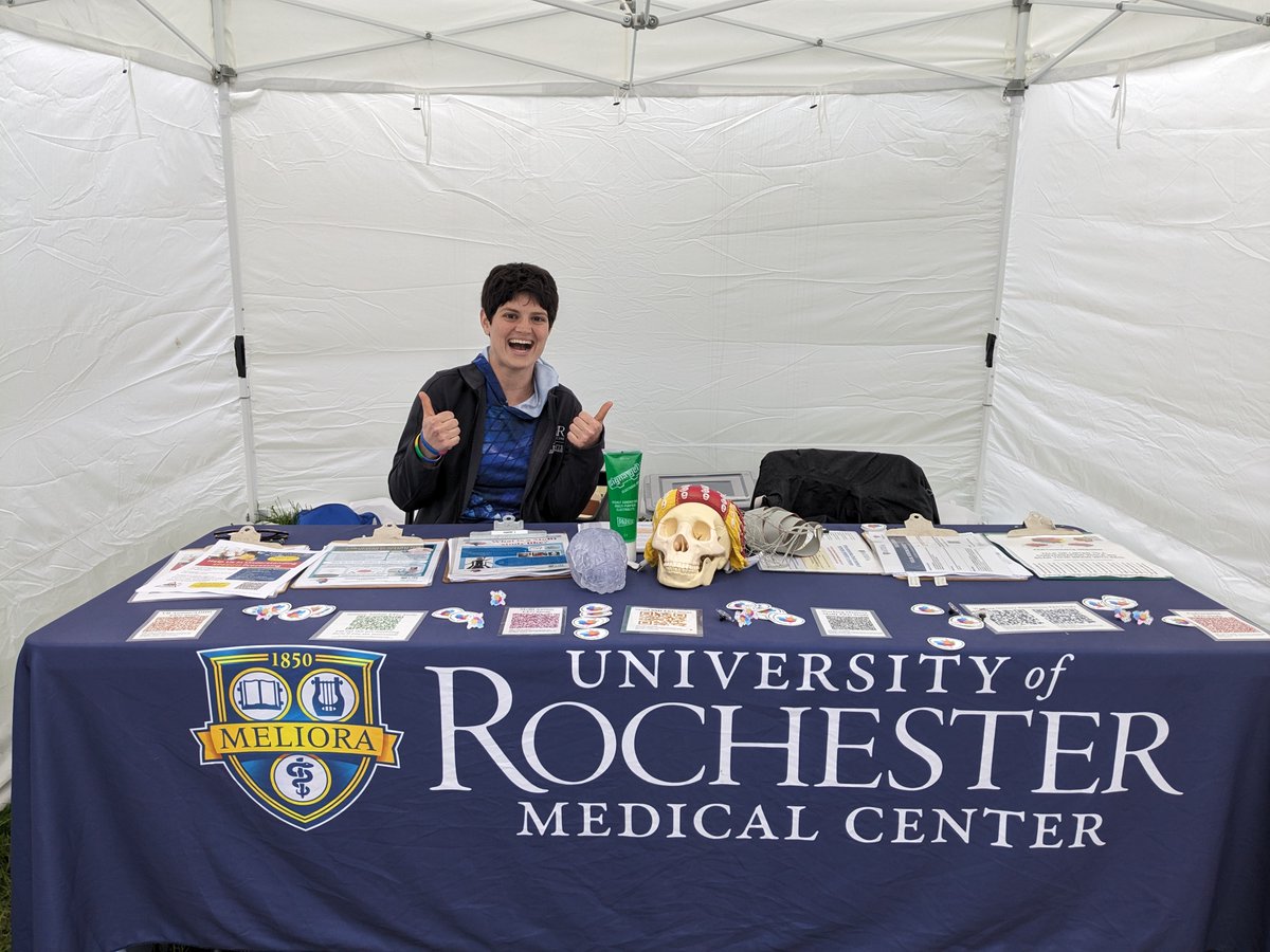 If you're heading to the #Roc Lilac Festival stop by our booth, say hi, learn about the #brain🧠, and our NEURO2ALL group! Learn more about the #Neuroscience Diversity Commission ➡️ urmc.info/1yY