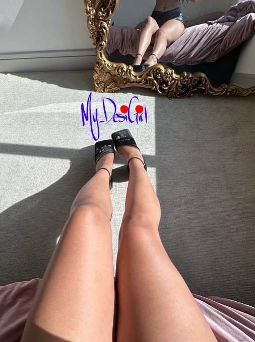 Watch Vishakha🪷's leaked NSFW photo on TwXstars