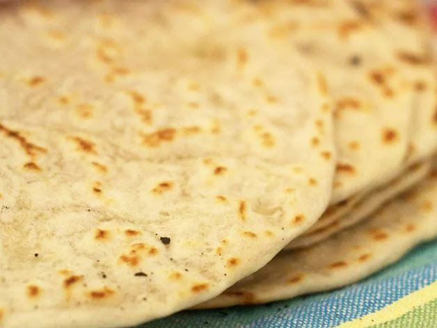 Chef John's Flour Tortillas allrecipes.com/recipe/221902/… @Allrecipes