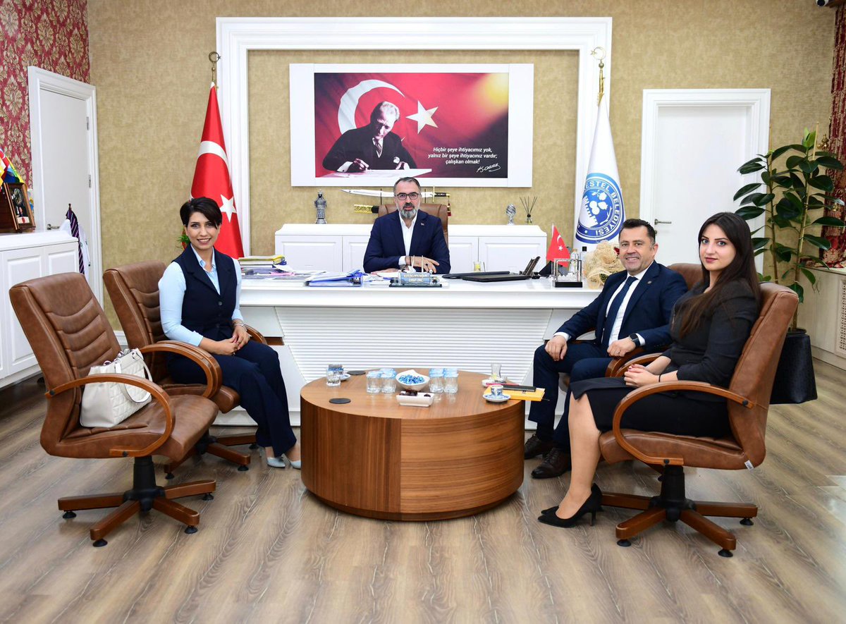 Kestel Belediye Başkanı Ferhat Erol’u makamında ziyaret ederek, belediye ve sosyal tesislerinde BURSASU kullanımı ile ilgili görüşme gerçekleştirdik.
#bursasu #bursajeotermalaş #bursabüyükşehirbelediyesi