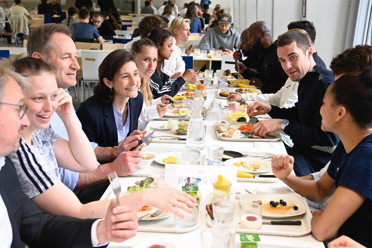 Plaisir de revenir à l'@INSEP_Paris pour être au plus près de nos athlètes à ~70 jours du plus grand défi sportif de leur vie 🔥

Allez les Bleus, on est tous derrière vous 💙🇫🇷