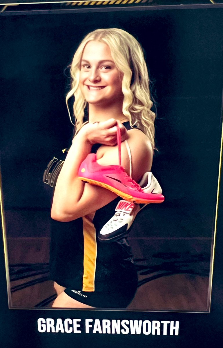 𝚂𝚑𝚊𝚎𝚕𝚢𝚗𝚗 𝙵𝚊𝚛𝚗𝚜𝚠𝚘𝚛𝚝𝚑 (@shfarnsworth) on Twitter photo Good luck to my daughter at State Track today, ranked 12th in Shot Put. Go Comets! ☄️ <a href="/GraceFarns10/">Grace Farnsworth</a>
#iahstrk Good luck to my daughter at State Track today, ranked 12th in Shot Put. Go Comets! ☄️ <a href="/GraceFarns10/">Grace Farnsworth</a>
#iahstrk