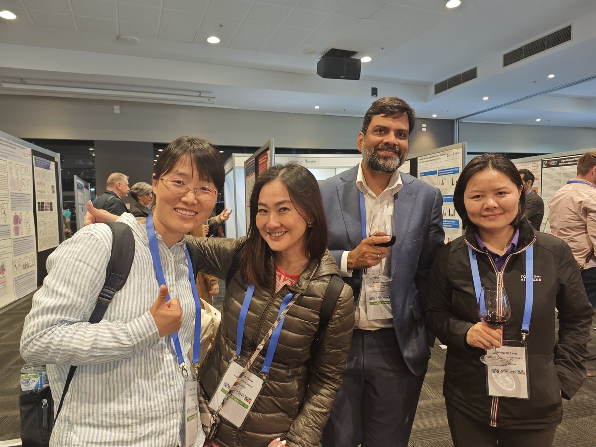 Speaking at #apvic2024 with my fellow colleagues @asharmaiisc @Lab_AmitSinghal. Great meeting in wonderful Melbourne deep dive into immunology!