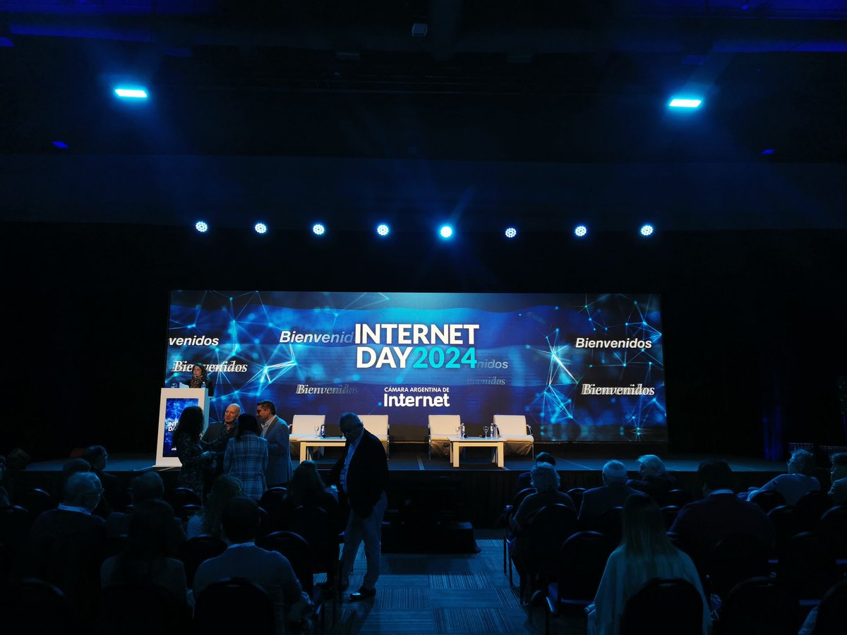 acatalano's tweet image. Estamos en el #internetday de @CabaseAr Ampliaremos