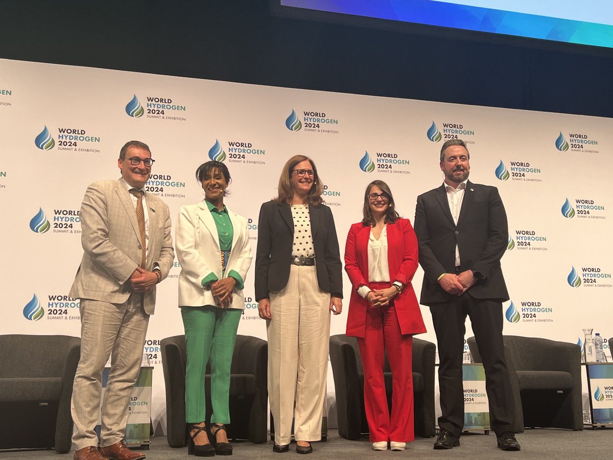 DAS Shpitsberg joined energy ministers from Panama, Uruguay, and Newfoundland and Labrador at #WorldHydrogen2024 to discuss U.S. ambition on clean hydrogen and how we are advancing regional clean hydrogen cooperation and deployment through the #AmericasPartnership.