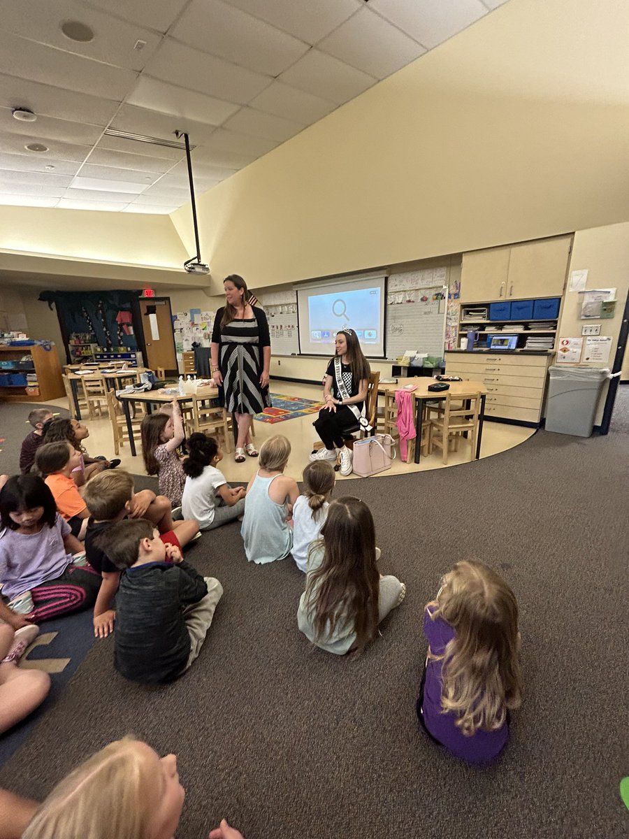 Ann Buennagel (@mrsbuennagelsce) on Twitter photo Let the Kindy 500 festivities being! Thank you Princess Hannah for visiting us in kindergarten today!! <a href="/SCECougars/">SCECougars</a> Let the Kindy 500 festivities being! Thank you Princess Hannah for visiting us in kindergarten today!! <a href="/SCECougars/">SCECougars</a>
