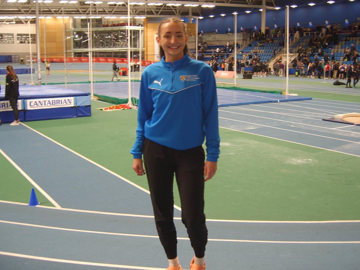 Llongyfarchiadau...congratulations to Emily Thomas, who has been selected for this weekend's Loughborough Athletics International. She will represent @WelshAthletics at the long jump competition. #represent #naidhir #longjump