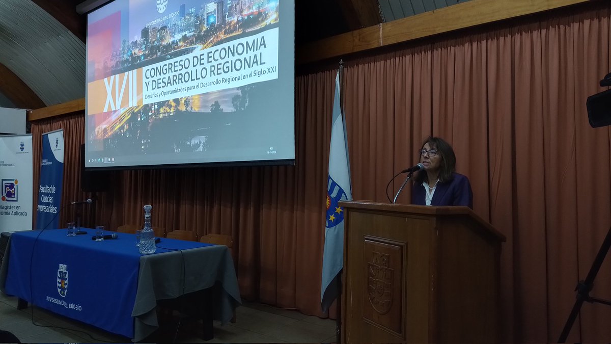 Sigue el Congreso de Economía y Desarrollo Regional. Únete a la transmisión en vivo por YouTube en @UBBTVChile 🔗 ubb.cl/122429