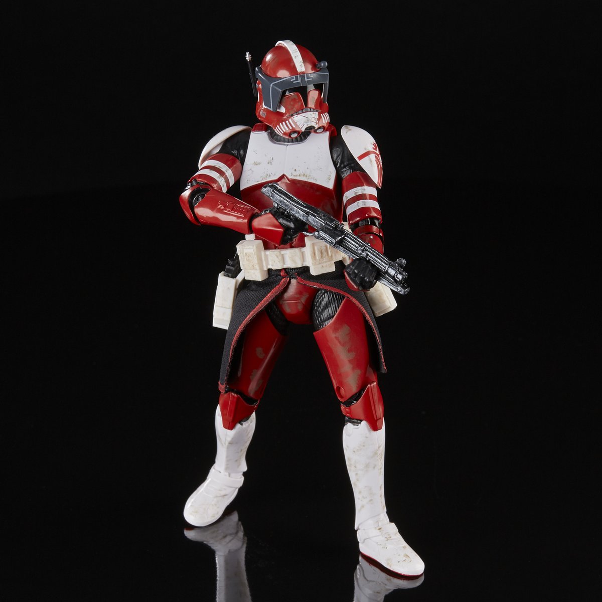 Star Wars: The Black Series 6' Clone Commander Fox (The Clone Wars) available for pre-order! bit.ly/3V0tEbg #starwars #starwarsblackseries #clonecommanderfox #clonewars #bigbadtoystore #bbts