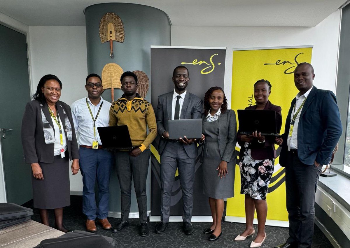 Thank You to <a href="/ENSlaw/">ENS</a>  for their generous donation of 6 laptops to #educafrica 💻

With these laptops, #educafrica aims to enhance digital skills among both teachers and students at our 4 partner community schools in Mathare and Korogocho slums🇰🇪