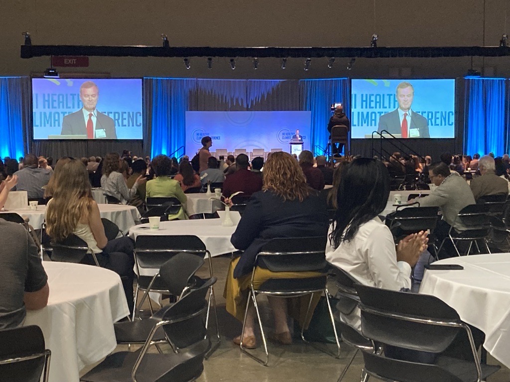 .@EGLEDirector Phil Roos is kicking of the #MiHealthyClimate Conference this morning touching on the importance of accelerating action to combat #ClimateChange.
'I have been so thankful to be on a team and partnering with all of you to make our MI Healthy Climate Plan a reality.'