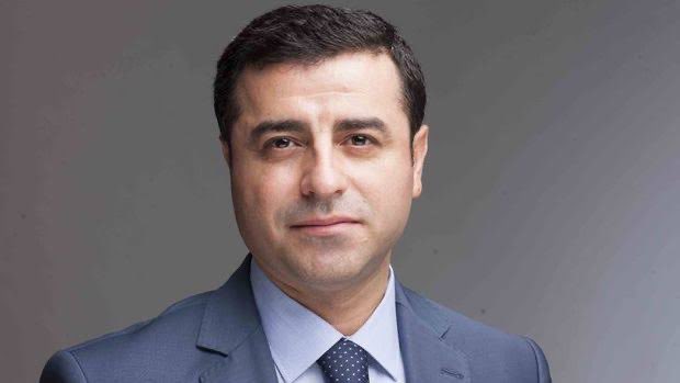 Selahattin Demirtaş'a 28 yıl 6 ay hapis cezası ile tutukluluk halinin devamına karar verildi.