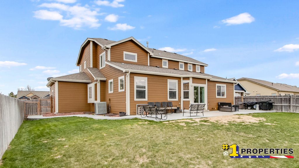 Don't miss out on this spacious slice of paradise! We think cul-de-sac living would look good on you!

5952 Ottawa Drive, Cheyenne, WY
bit.ly/5952OttawaDr
$550,000

#CheyenneHomes #WyomingRealEstate #RealEstate #HouseHunting #1Properties