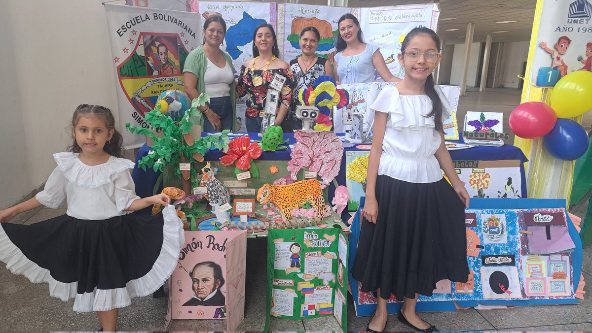 Jueves educativo en el Liceo de Talento Deportivo María Lara. Y la <a href="/EB_SIMONBOLIVAR/">E.B. Simón Bolívar</a> presente. <a href="/Berzabethg1/">Berzabethgandicaoficial</a> <a href="/NicolasMaduro/">Nicolás Maduro</a> <a href="/zet/">Zbyszek</a> <a href="/Crazet2011/">Crazet2011</a>