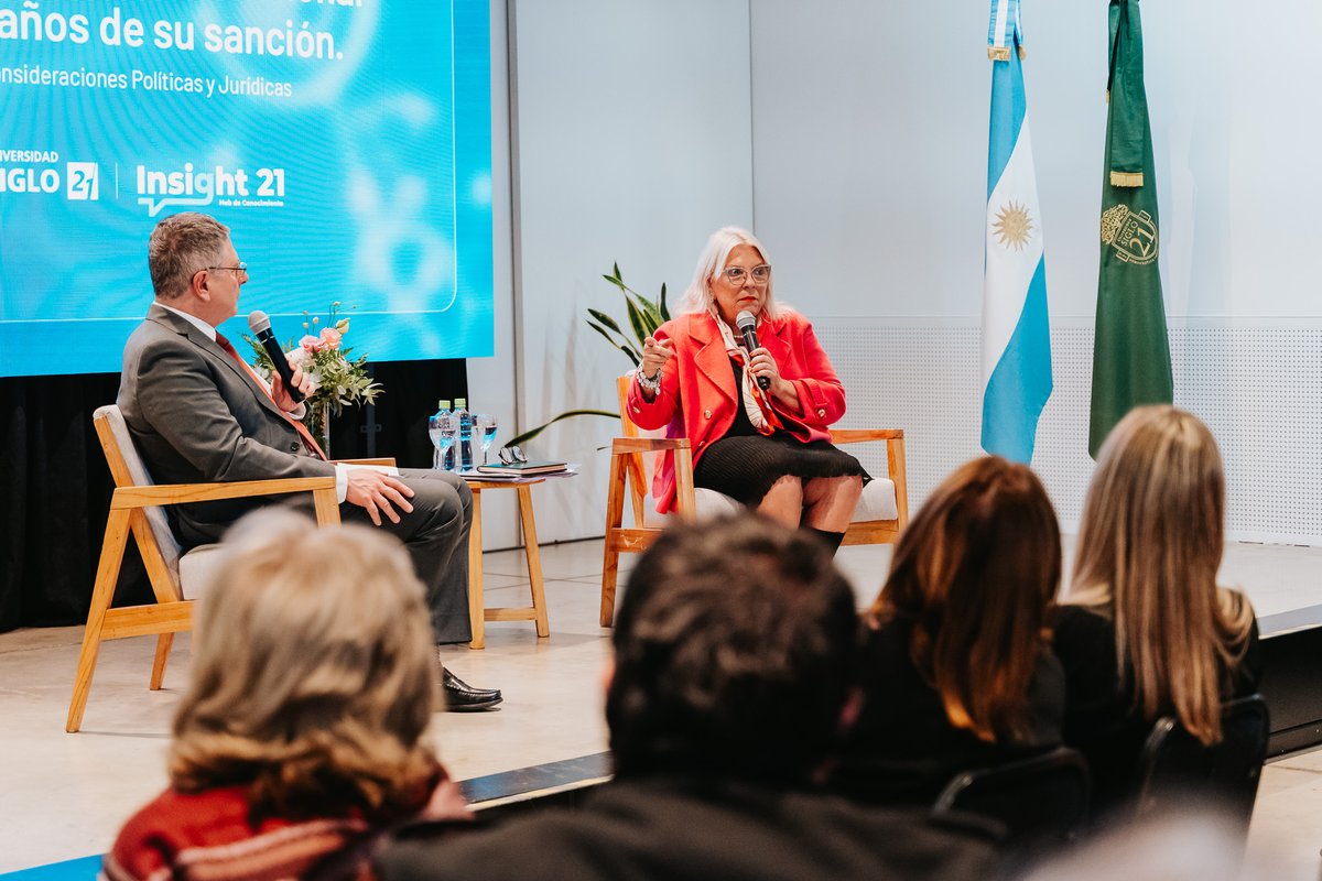 Pensar la reforma constitucional en Argentina después de 30 años merece la voz de juristas, profesionales del derecho y la política. Celebro el espacio de #Insight21 de @LaSiglo21 que enriquece nuestro conocimiento sobre este tema trascendental para nuestra historia. En este