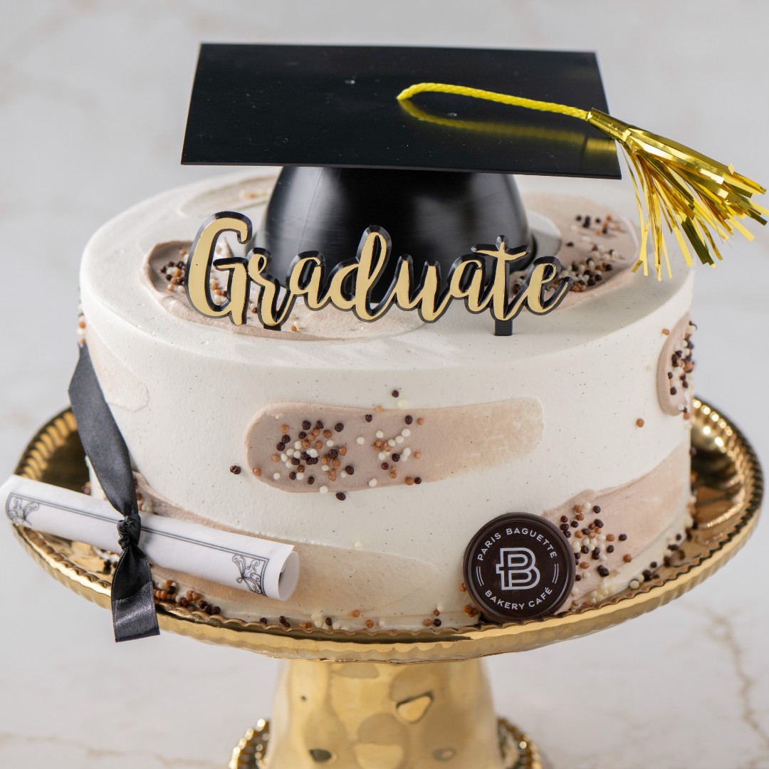 Congratulations to the Class of 2024!🎓 Celebrate your graduate by pre-ordering an expertly handcrafted cake from Paris Baguette! 🎊 #parisbaguette #graduation