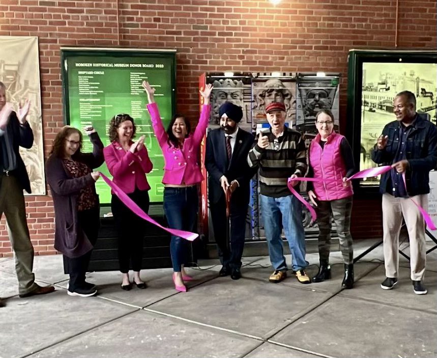 It was a wonderful occasion to celebrate the grand opening of the @hobokenlibrary’s new book lockers at the @HobokenMuseum! A great way to conveniently check out & return books at an uptown location and expand library services. Congrats to Director Jennie Pu on this new addition!