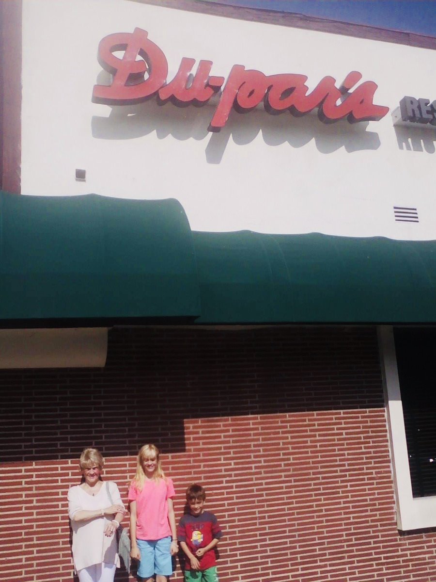 #ThrowbackThursday Lunch with Grandma Jan at Du-par’s Studio City (R.I.P. to both! 😔) Mom used to love their pies (they were awesome) and she would always take one home.