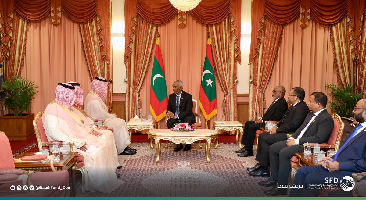 #Maldives | The President of the Republic of Maldives, H.E. Dr. @MMuizzu, received today at the presidential office; #SFD CEO Mr. Sultan Al-Marshad, and his accompanying delegation, in the presence of KSA Ambassador to Maldives Mr. Matrek Aldosari. During their meeting, H.E. was