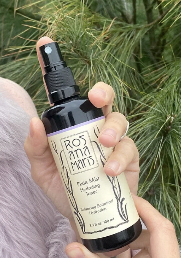 🌟 Bearsville Bluegrass Festival May 26! 🌟VENDOR FEATURE: Explore amazing local vendors, including Ros Ana Maris Botanical Skincare. Founded by Anaka Decker, this HV company offers wholesome, sustainable skincare using innovative herbal methods. Tickets@bearsvillcenter.com