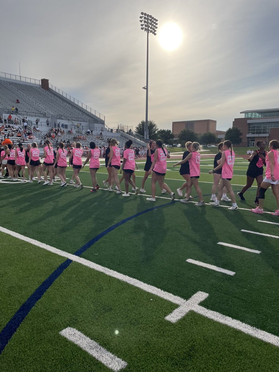 RockwallStuco's tweet image. Congratulations to our seniors on winning the Powder Puff game!! And a big thank you to everyone who came to participate and support!🩷🖤 #powderpuff #stuco #senior
