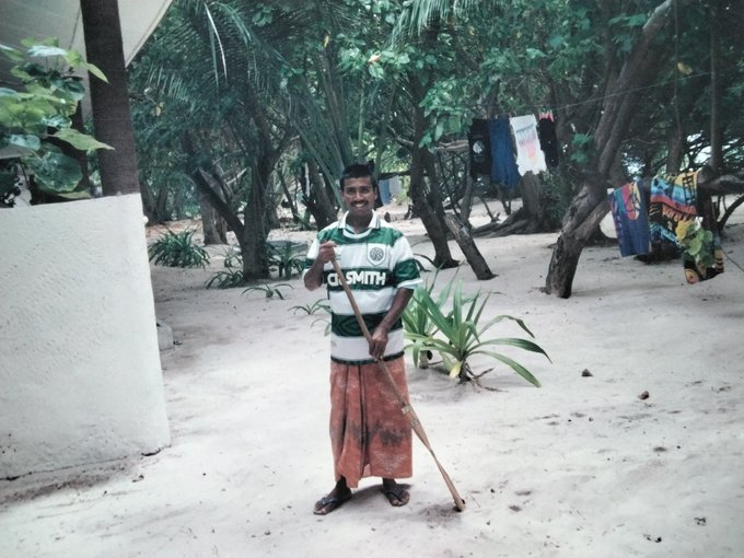 Aamir from the Maldives says ' Champions Again , Hail Hail and tell Liam Scales I'm a better sweeper than him' #ChampionsAgain