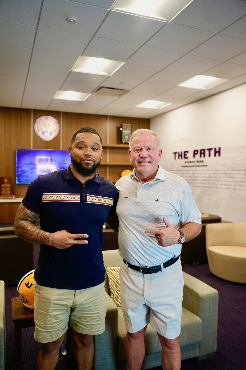 Checkout my sit down with #LSU head coach @CoachBrianKelly - Growing up in Everett, Massachusetts & how he fell in love with the game of football - Dealing with his wife having breast cancer & trying to run a program - His expectations for his program in year 3 & he also
