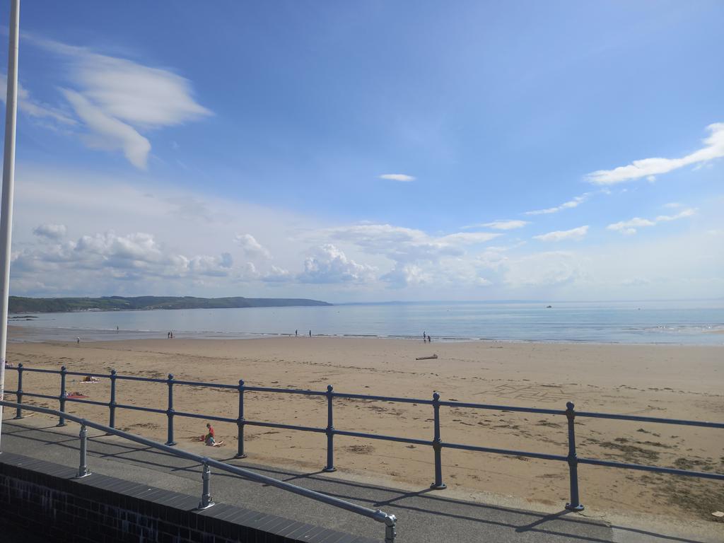 Community Connectors (@ccpembs) on Twitter photo Saundersfoot roadshow today <a href="/PembsHub/">Pembrokeshire Community Hub</a> <a href="/Pembrokeshire/">PembrokeshireCC</a> <a href="/PembsPAVS/">Pembrokeshire Association of Voluntary Services</a> @PAVS_HealthWB fantastic turn out and networking opportunities #engagement #connecting #communities Saundersfoot roadshow today <a href="/PembsHub/">Pembrokeshire Community Hub</a> <a href="/Pembrokeshire/">PembrokeshireCC</a> <a href="/PembsPAVS/">Pembrokeshire Association of Voluntary Services</a> @PAVS_HealthWB fantastic turn out and networking opportunities #engagement #connecting #communities
