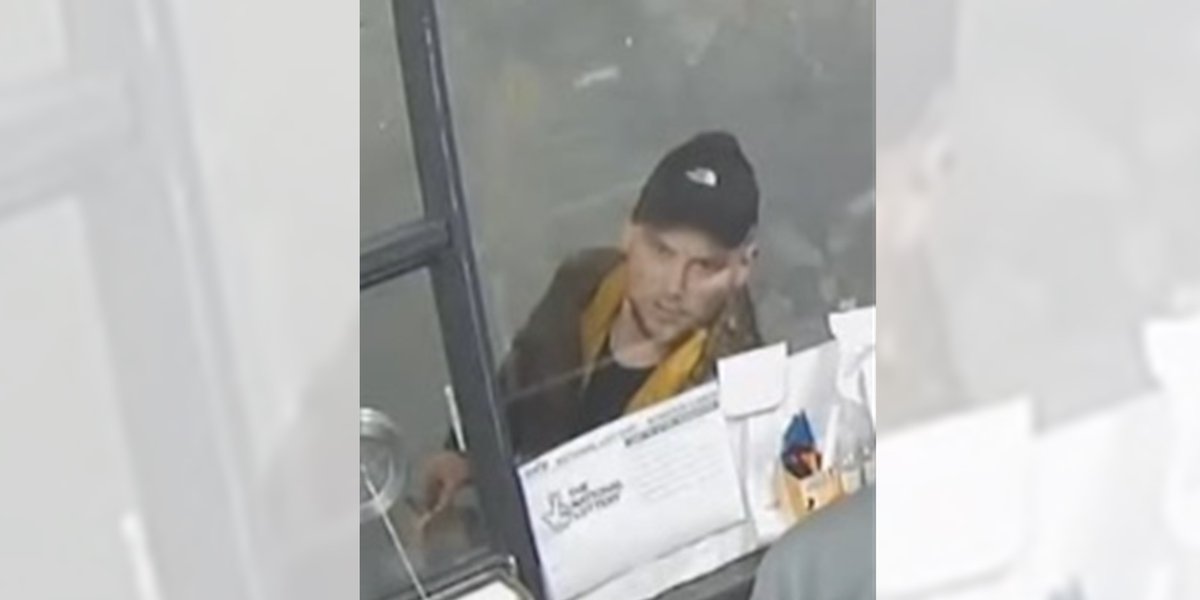 Do you know this man? Officers are keen to speak with him following reports of a burglary on Sunday 28 April on Weelsby Street in Grimsby and Stevenson Place in Cleethorpes. Read more here: ow.ly/BBaS50RIlkO