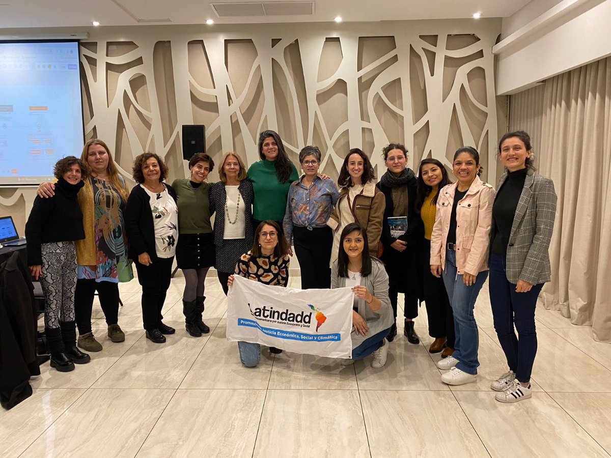 📢 #Evento #IntegraciónSES (@FundacionSES) participó como coorganizadora junto con @latindadd del taller 'Austeridad, Sostenibilidad de la Deuda y Reglas Fiscales de Deuda: impactos y desafíos para las mujeres en América Latina'. #VidaAntesQueDeuda