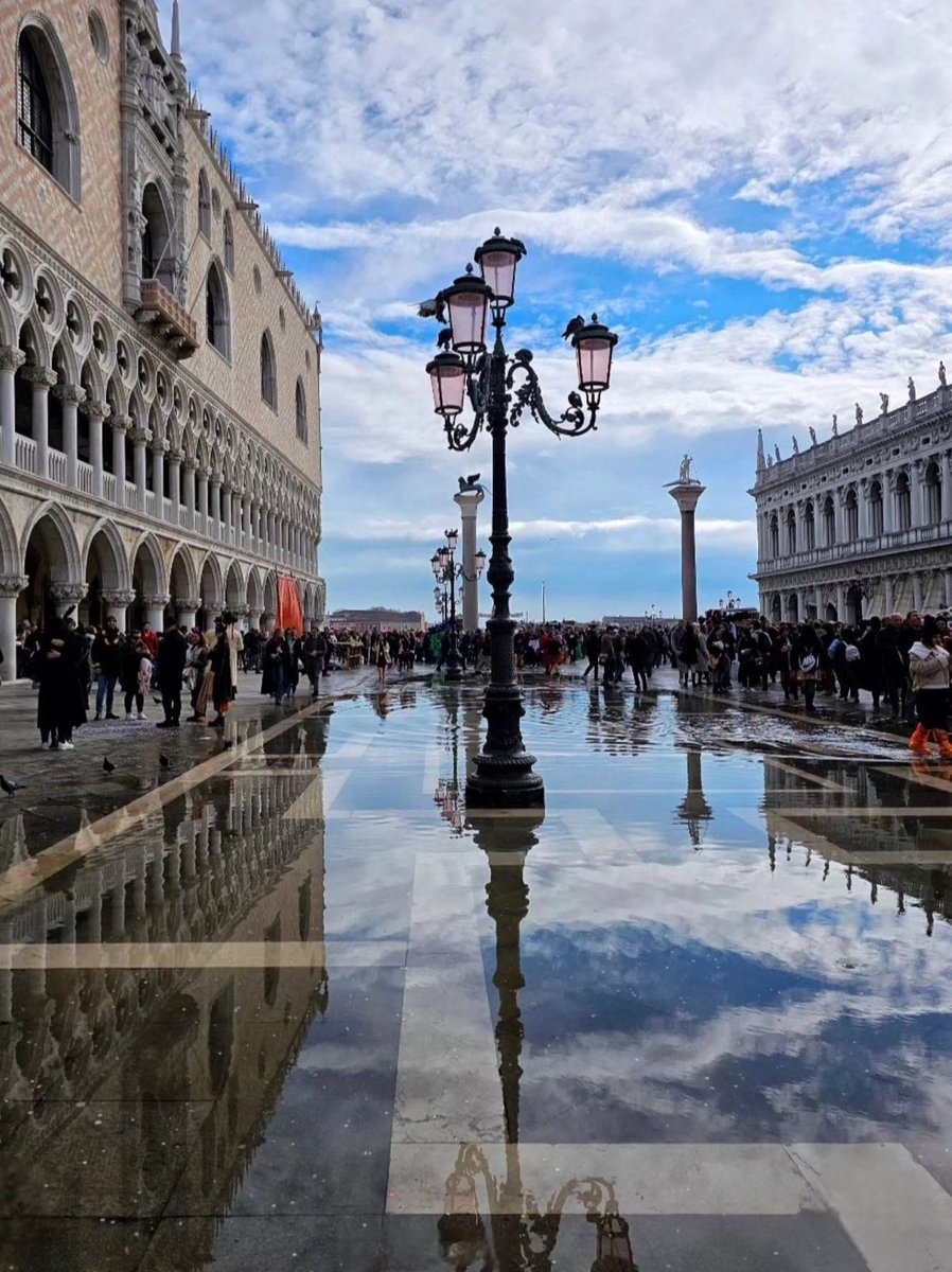 Specchi d'acqua Veneziani...che incantano 🤩🤩🤩