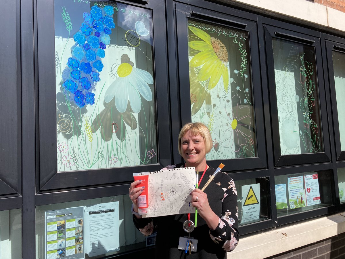 Let's splash some colour onto streets of #Wellington this summer!
We're challenging our wonderful #local shops to get creative and join us in the #LoveWellington Summer Window Painting Competition! 
#summervibes to spread joy to #passersby
#WellingtonSummerWindows #PaintTheTown