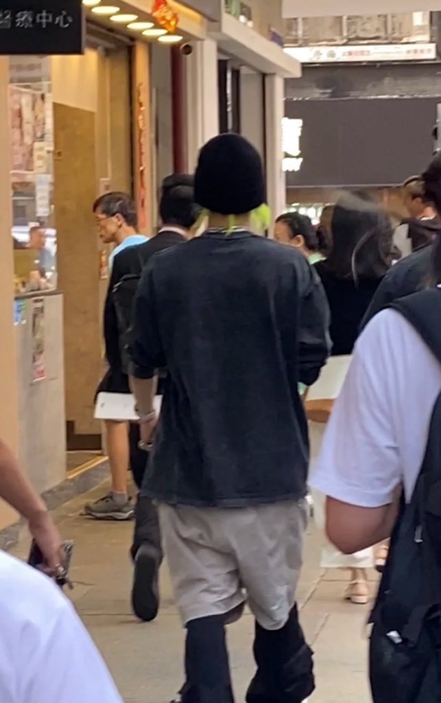 hyunsuk seen in HK today! pcr. hila (xhs) #최현석