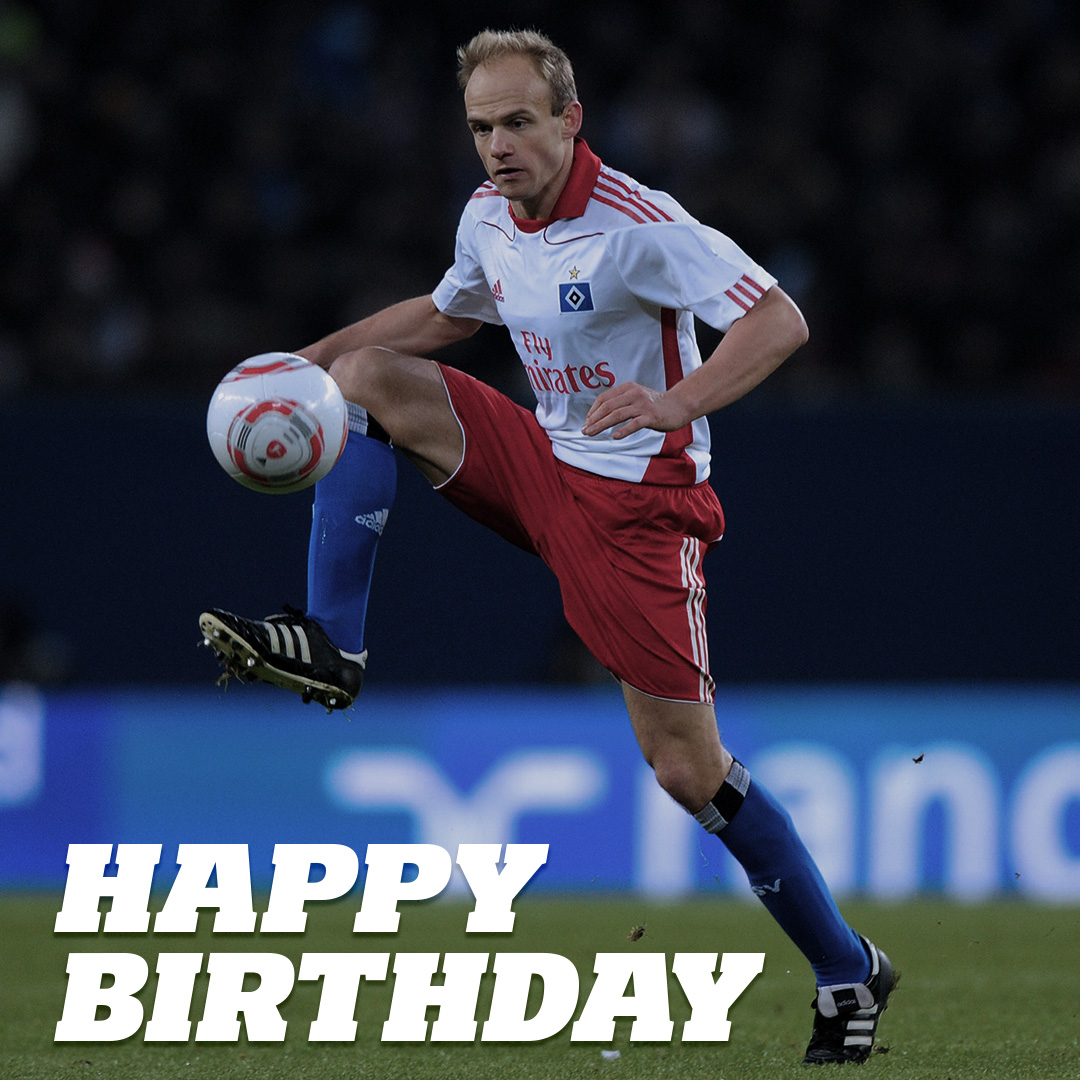 All the best to you, Jaro! 💙🎂 Our former skipper and club legend David #Jarolim celebrates his 45th birthday today. 🎈 Šťastné narozeniny! 🇨🇿🔷 #nurderHSV #HappyBirthday