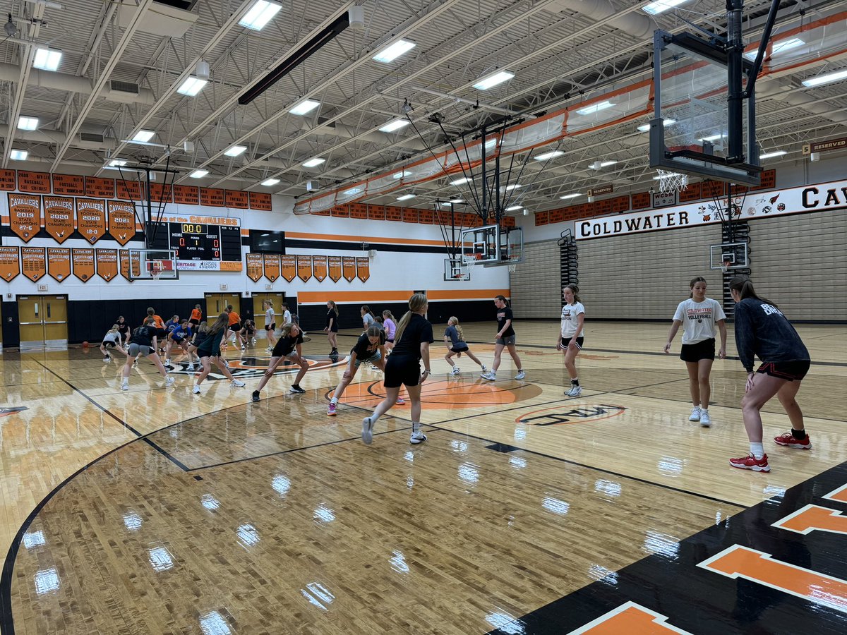 CW_LadyHoops (@cwladyhoops) on Twitter photo Great couple days this week with our JH Camp! We all enjoyed <a href="/RRismiller/">Riley Rismiller</a> and <a href="/10laureng/">lauren gilliland</a> helping out! #LadyCavs Great couple days this week with our JH Camp! We all enjoyed <a href="/RRismiller/">Riley Rismiller</a> and <a href="/10laureng/">lauren gilliland</a> helping out! #LadyCavs