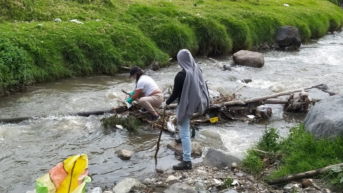 📌 Investigaciones revelan la presencia de bacterias multirresistentes en el río Chibunga, Ecuador, amenazando la seguridad alimentaria y la salud de la comunidad local. 🧵 👉bit.ly/3UJkKgR👈