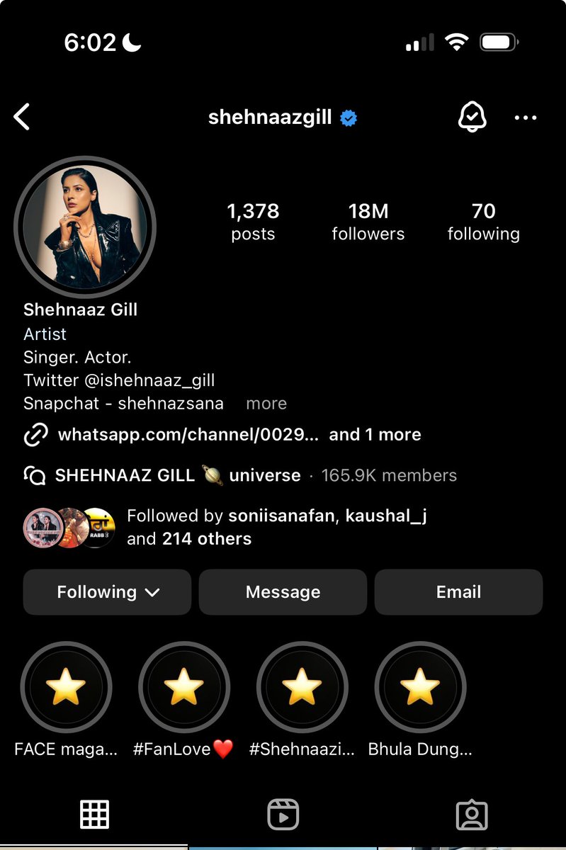 Congrats Shehnaaz Ki Family 💃🏻💃🏻 Her Insta Account Completed 18 Millions ❤️🔥😎🤟🏻#ShehnaazGill #Shehnaazians