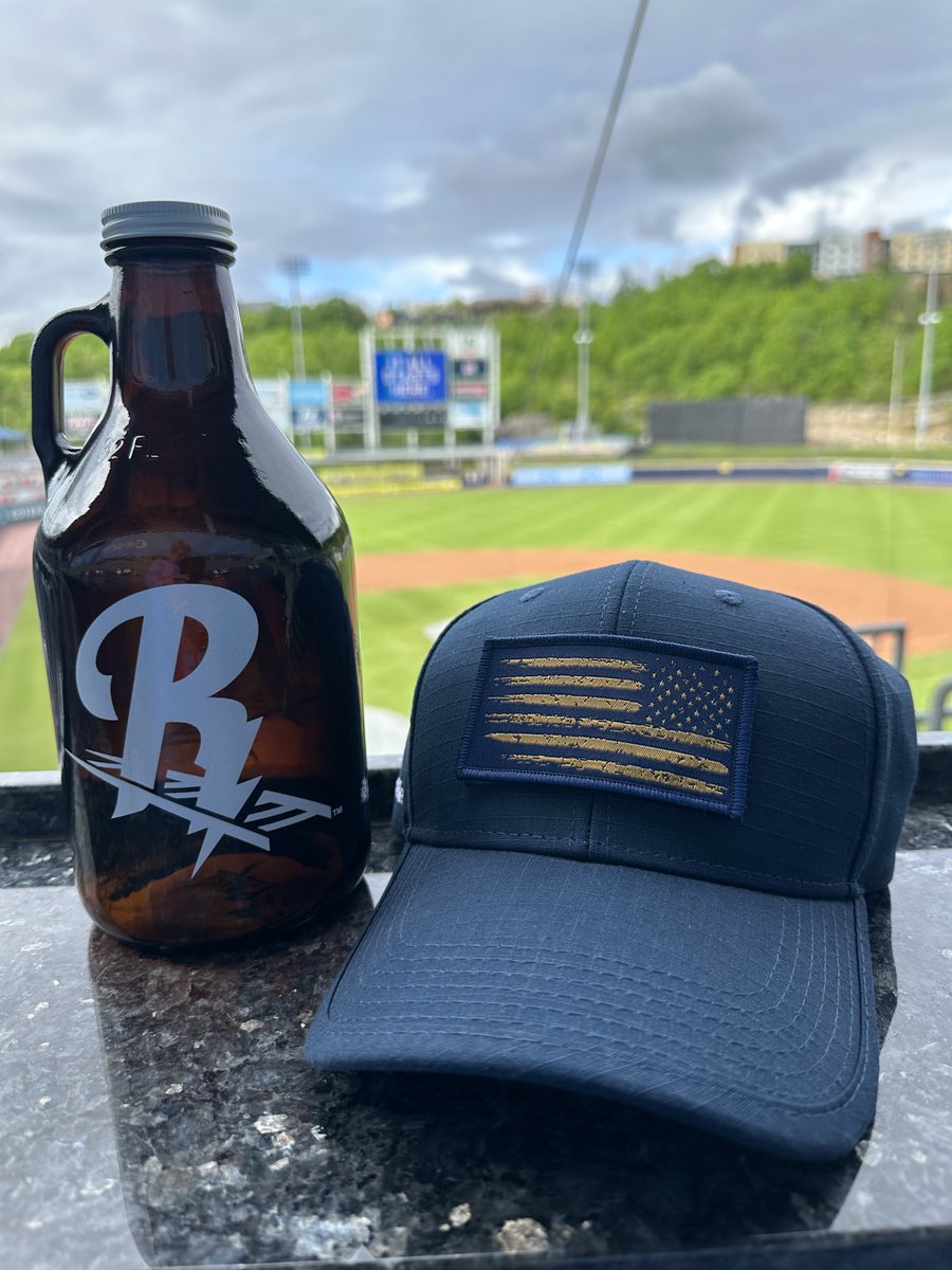 Join us on May 25th for our Military Appreciation Night and enjoy an elevated experience with your friends & family!🇺🇸 Everyone in your group will receive the Military Hat Giveaway, plus a Railriders Beer Growler! 🎟️ Buy Tickets: loom.ly/MgOnyE0 *Min 2 tickets.