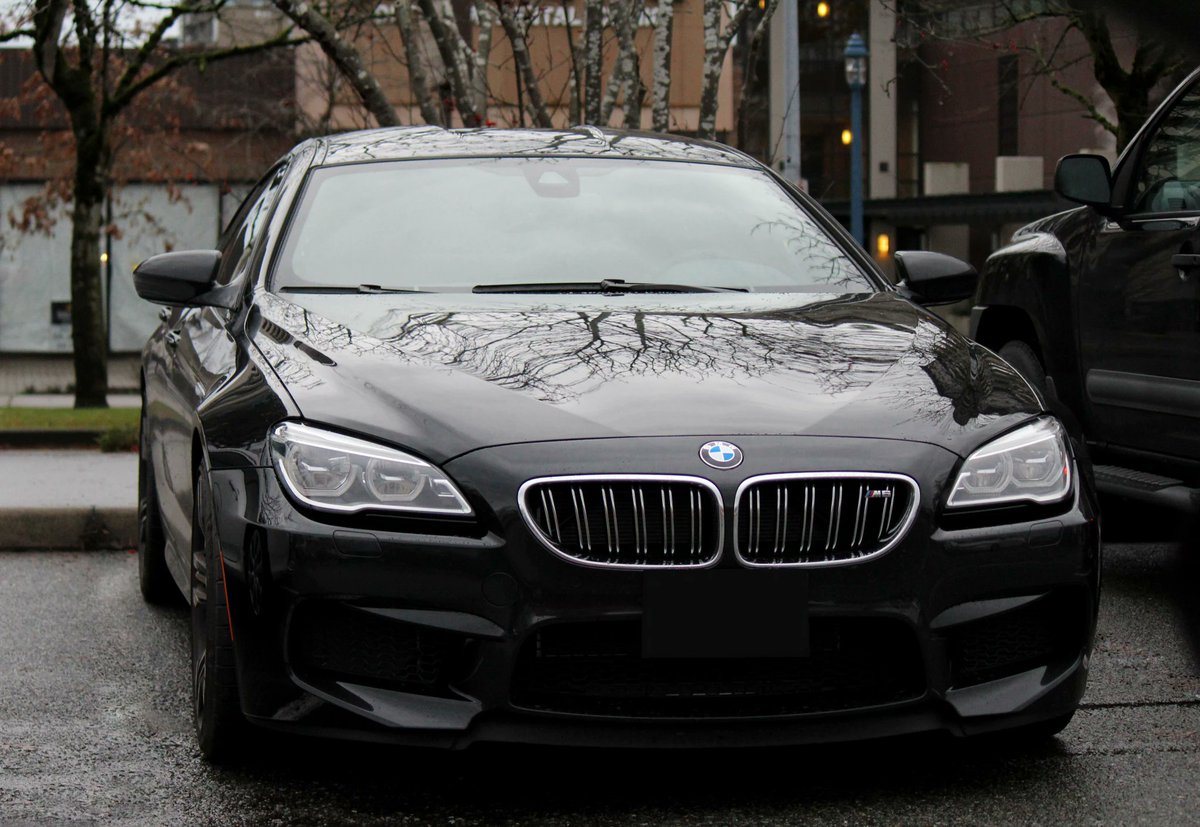 BMW

 #BMW #GermanCar 
 bmw.carsblitz.com